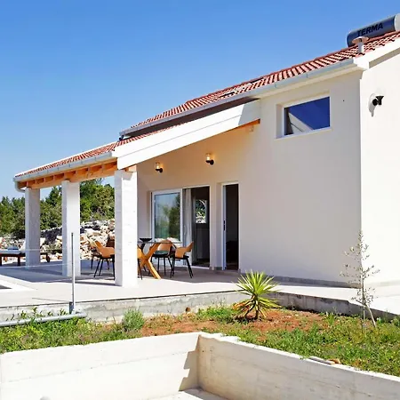 Villa Isabela Infinity House *